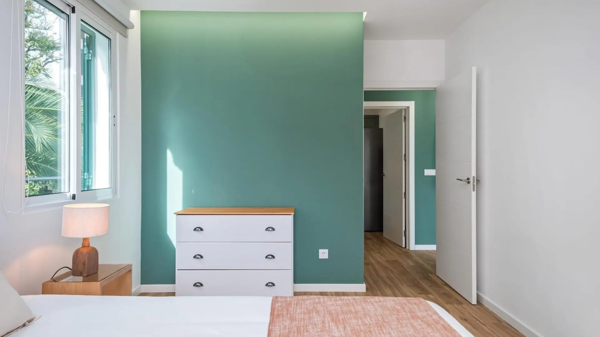 Cozy Retreat - By Wehost Villa Funchal  0*, Funchal (Madeira)
